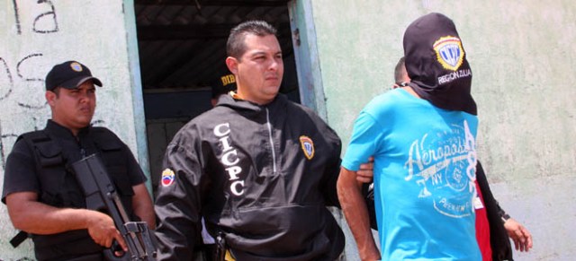 Uno de los cómplices del muchacho está detenido en la Policía científica de Ciudad Ojeda. (Fotos: Archivo)