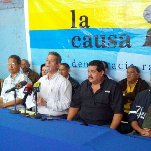 Mineros de El Manteco protestan por atropello militar