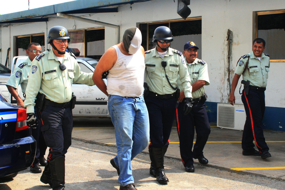Poliurbaneja detuvo a 95 presuntos delincuentes en 2012