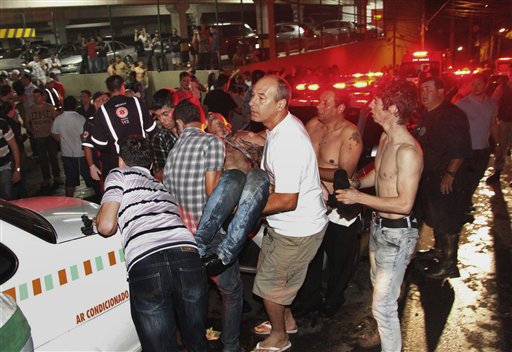 Se elevan a 235 los muertos y a 143 los hospitalizados por incendio en Brasil