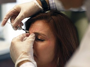 Cirujanos quieren prohibir aplicación de Botox a personal no cualificado