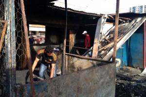 Se incendiaron once kioscos en el centro de Maracaibo (Fotos)