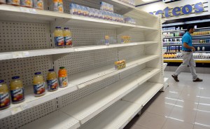 La escasez en Venezuela es similar a la de un país en guerra
