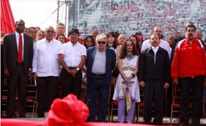 Injerencias e insultos de invitados internacionales durante acto en Miraflores