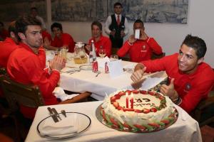 Así celebró su cumpleaños Cristiano Ronaldo (Fotos)