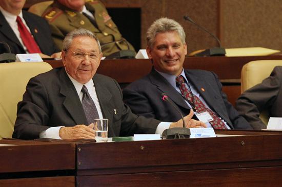 Miguel Díaz-Canel, número dos de Raúl Castro y una de las promesas del relevo