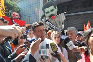 Leopoldo López: Me declaro un perseguido político (Fotos y Videos)