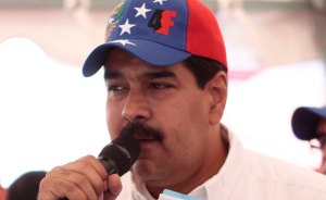 Maduro acusa al ex presidente colombiano Uribe de querer asesinarlo