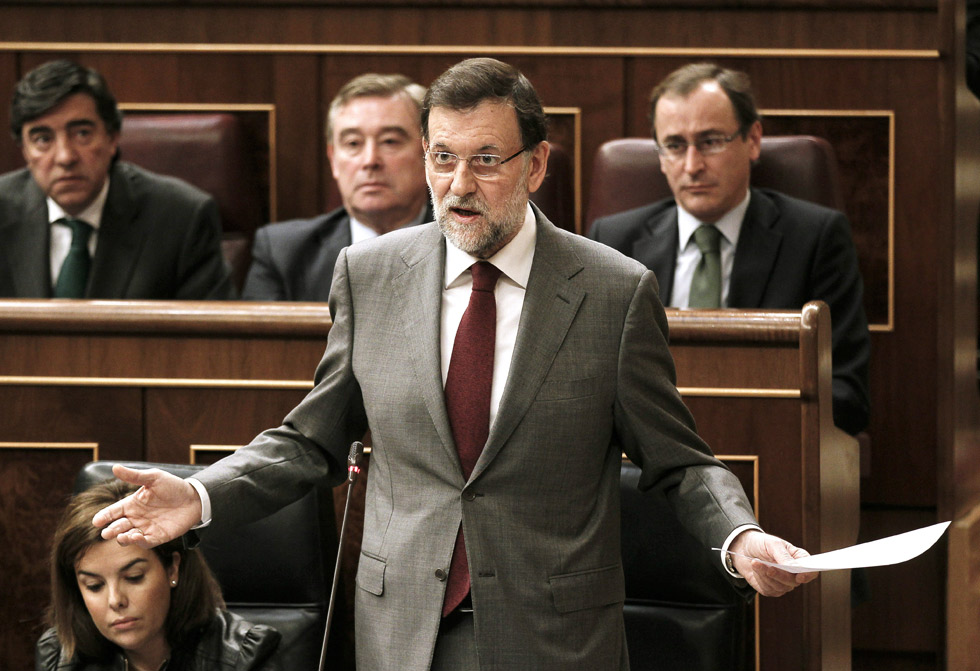 Rajoy cada vez más presionado para explicar la presunta corrupción