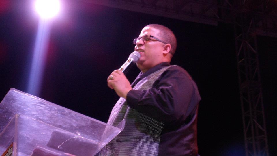 Héctor “El Father”, la voz del “Harlem Shake”, se dedica ahora a predicar