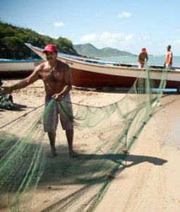Pescadores rechazan haber sido detenidos por cuatro días por extraer pulpos