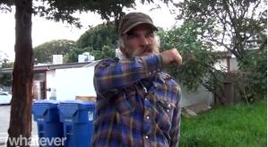 Este hombre sabe mover muy bien su… bigote (VIDEO)