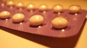 Minipíldoras anticonceptivas pueden aumentar el riesgo de contraer clamidia
