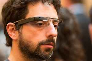¿Cómo funcionan los Google Glass? (Foto + Video)