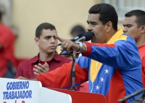 Maduro critica a Capriles por impugnar elección presidencial