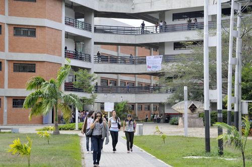Universidad de Carabobo aprobó paro indefinido