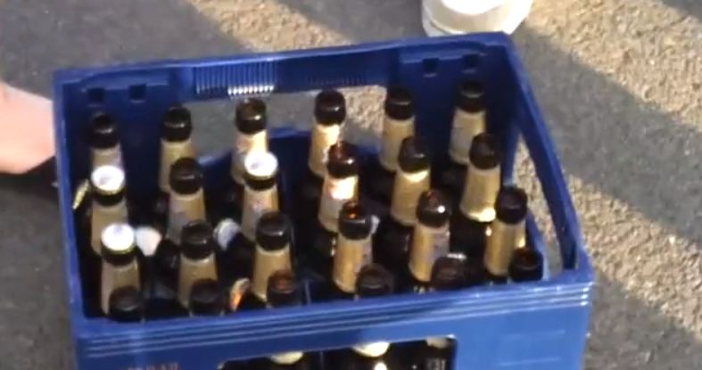 ¡Patilleros pedrosos! Aprende cómo destapar 24 botellas de cerveza en un segundo