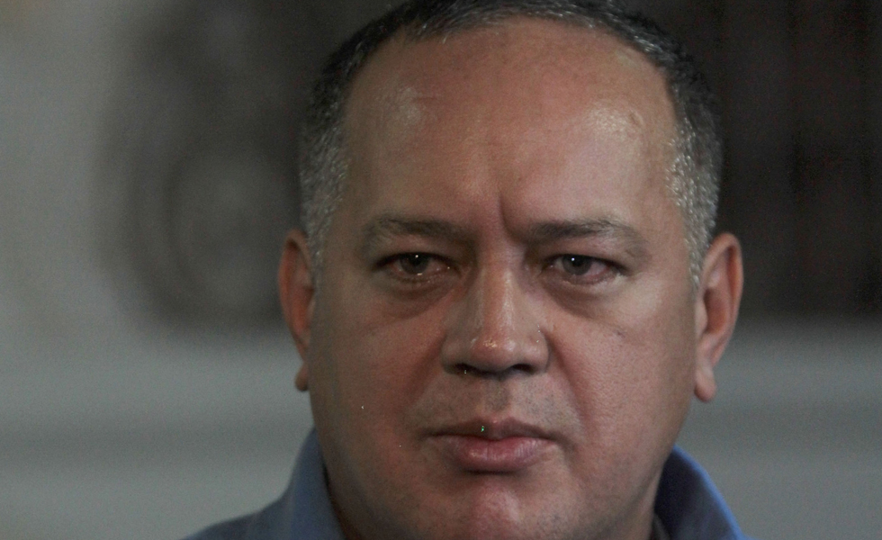 Diosdado afirma que “el pueblo” tomaría las empresas si van a paro