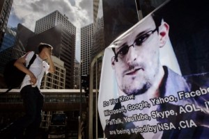 Maduro podría llevarse a Snowden a Venezuela, según un diario ruso