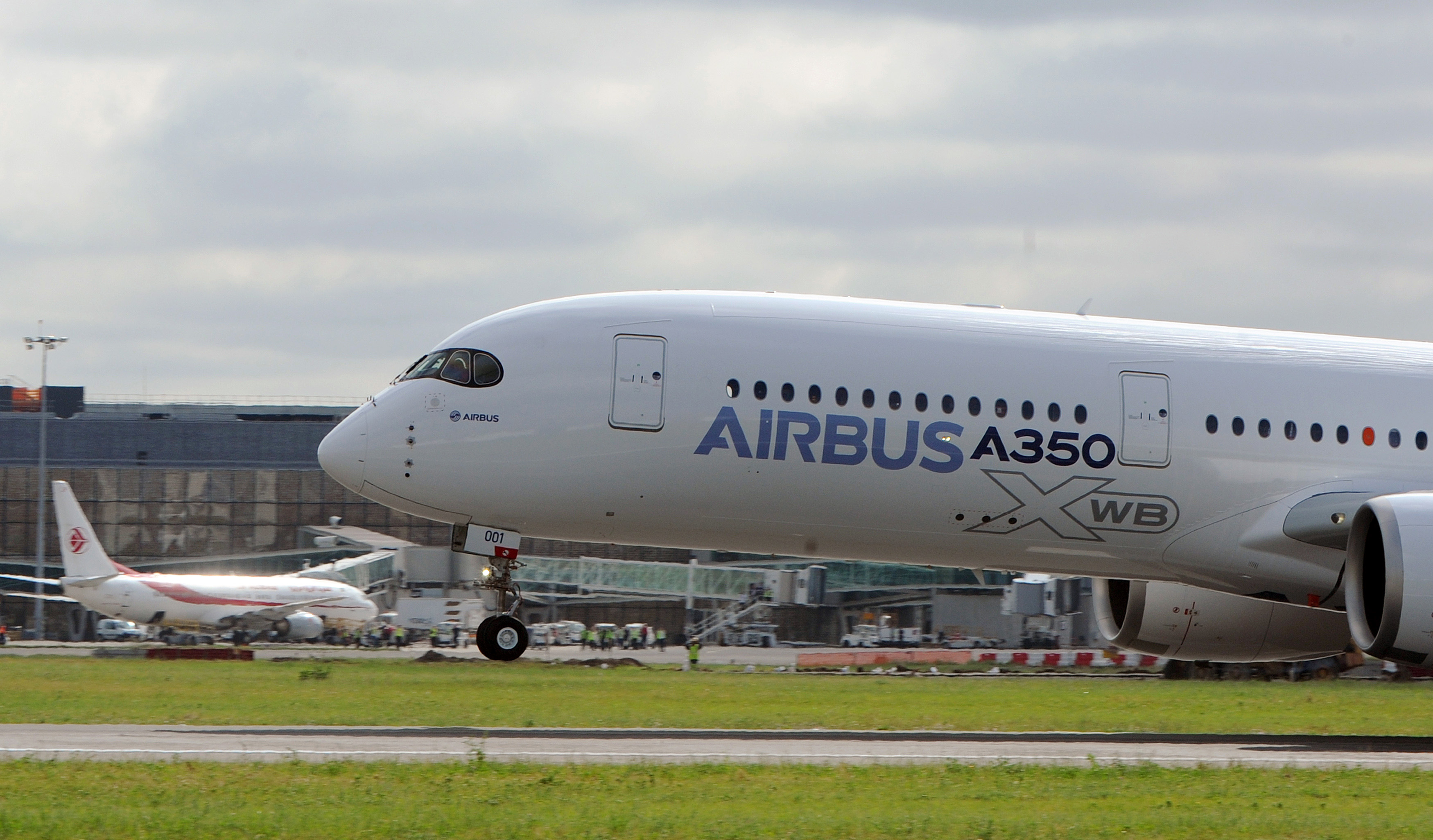 Nuevo Airbus A350 concluye su primer vuelo de ensayo