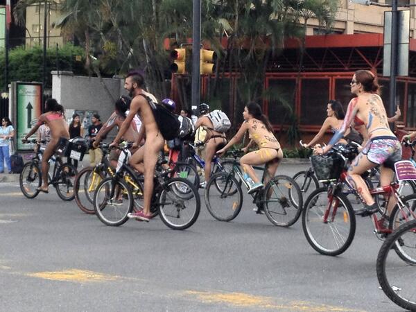 Ciclistas desnudos tomaron calles de Caracas (fotos)