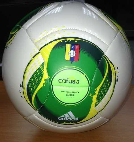 Adidas rinde homenaje a la Vinotinto con el balón “Cafusa-FVF”