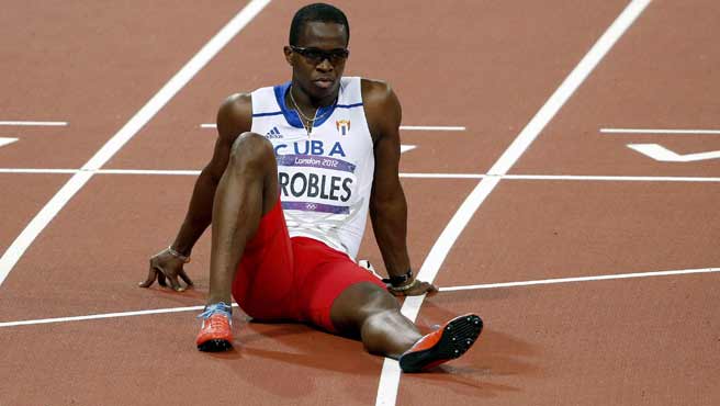 Cuba prohíbe al atleta Dayron Robles representar al país