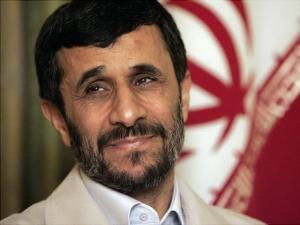 “Irán está de su lado”: Ahmadinejad respaldó a Zelenski y su lucha contra los rusos