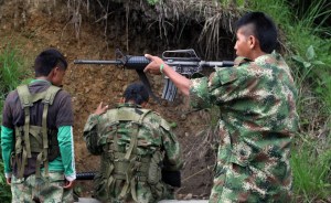 Mueren quince militares colombianos en emboscada de las Farc