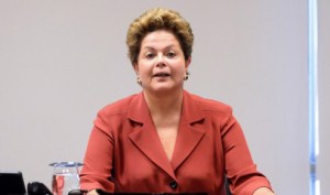 Rousseff reitera “respuestas rápidas y concretas” a las protestas