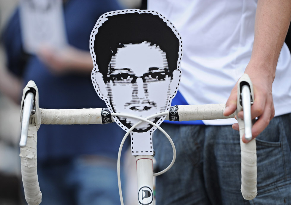 Asilo latinoamericano a Snowden entraña serios problemas logísticos
