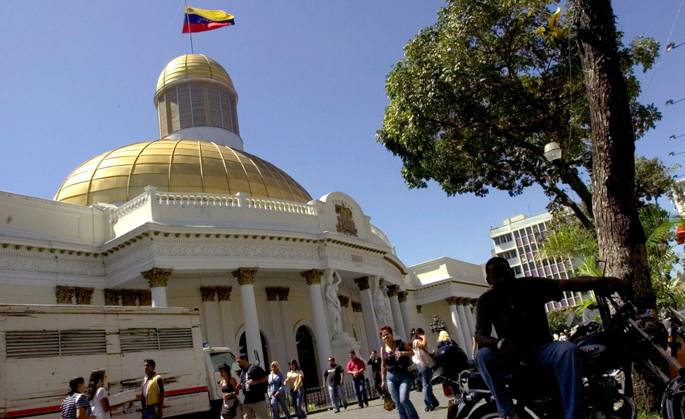 Bloque Constitucional de la AN resaltó las irregularidades tras el retorno chavista (Comunicado)