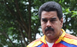 Maduro dice que hay chavistas que reciben “billete” de la burguesía