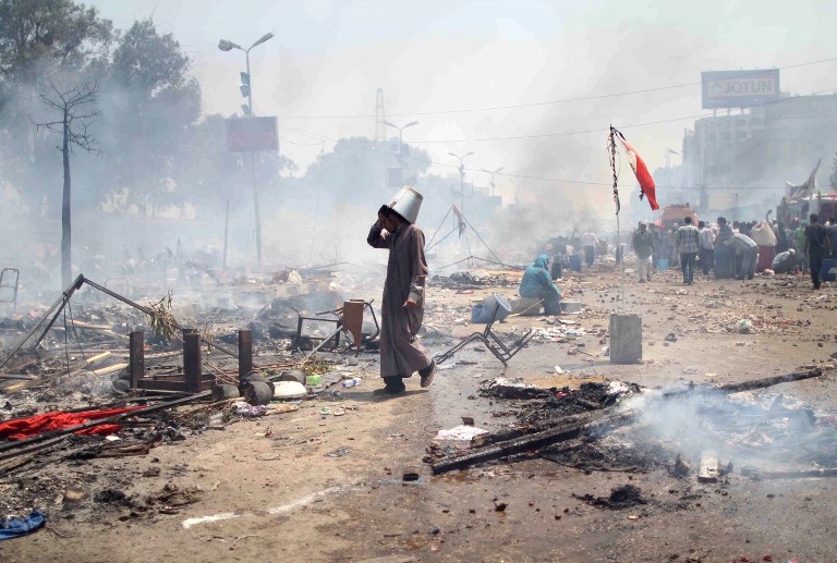 Matazón en Egipto: Casi 300 muertos tras dispersión de partidarios de Mursi