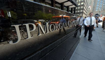 JPMorgan llegó a un acuerdo MILLONARIO con una víctima de Jeffrey Epstein