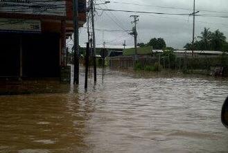 Reportan sectores inundados en el Zulia (Fotos)