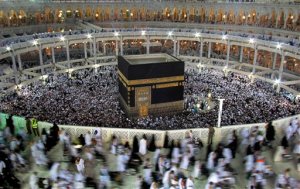 Francia cerrará más mezquitas extremistas y expulsará a jefes islámicos extranjeros