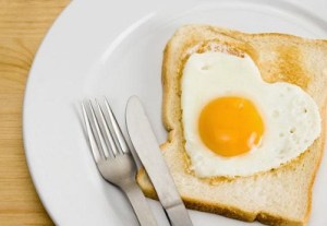 ¿El huevo te ayuda bajar de peso? Sus atributos y secretos