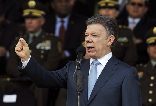 Santos asegura que han analizado la experiencia de España con ETA para el proceso de paz