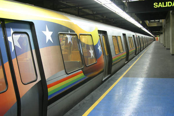 El sueldo de los trabajadores del Metro de Caracas aumentará 7 veces en 3 años