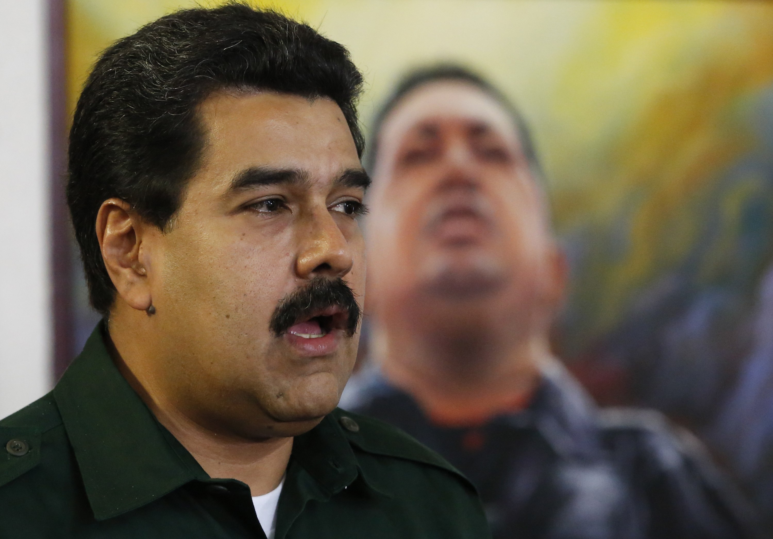 Maduro reitera que la “guerra económica” se decidió en la Casa Blanca