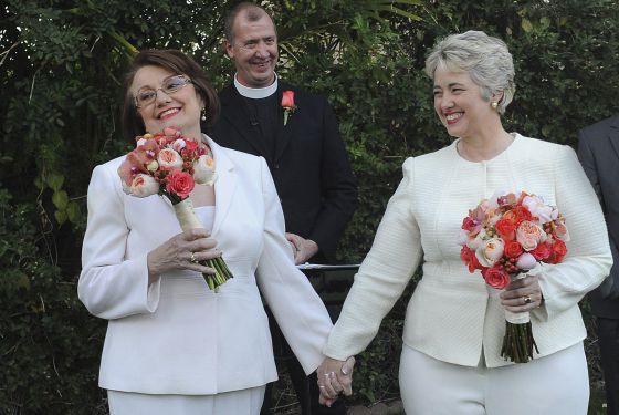 La alcaldesa de Houston se casa con su compañera