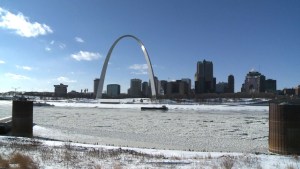 El río Misisipi se congela por ola de frío (Video)