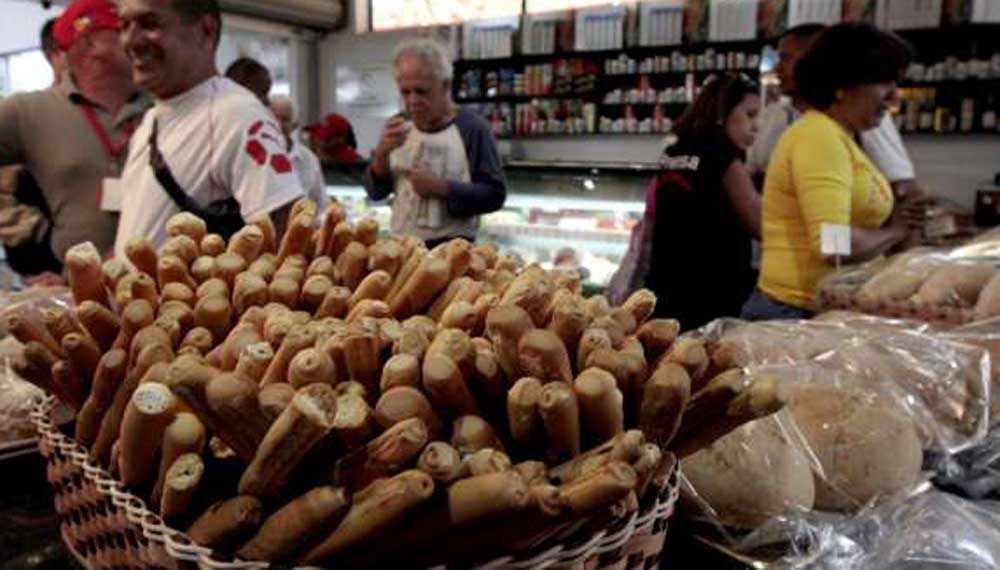 Panaderías compran harina con sobreprecio de hasta 420%