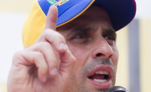 Capriles confronta a Ameliach y a la fiscal general de la República