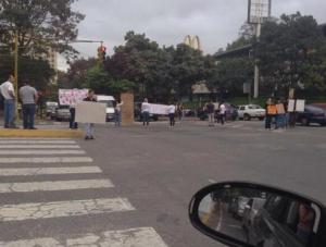 Barricada en Macaracuay este miércoles (Foto)