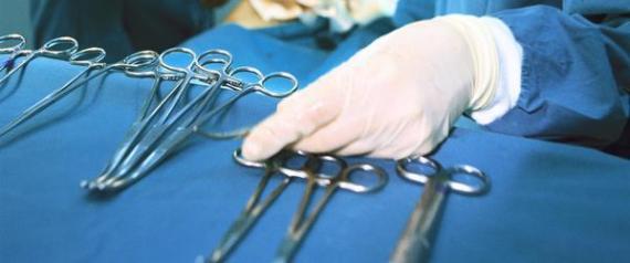 Bachaqueros venden insumos médicos cerca de hospitales con sobreprecios de 400%