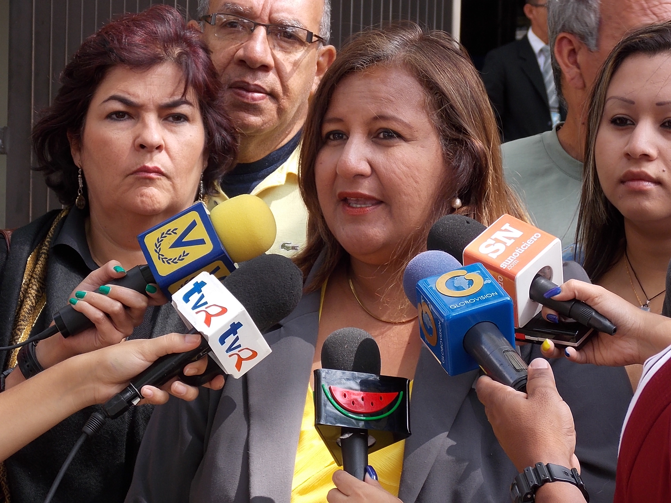 Diputada Dinorah Figuera convoca a los venezolanos a participar en la marcha por la salud