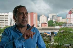 José Guerra: En el informe de Gestión 2013 de Pdvsa hay 233.000 barriles diarios desaparecidos