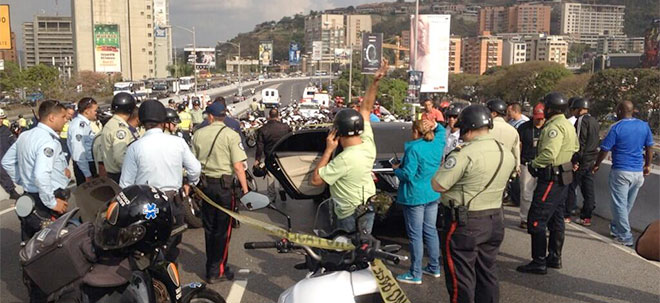 Policías de Chacao a la orden del Cicpc tras persecución en la Francisco Fajardo